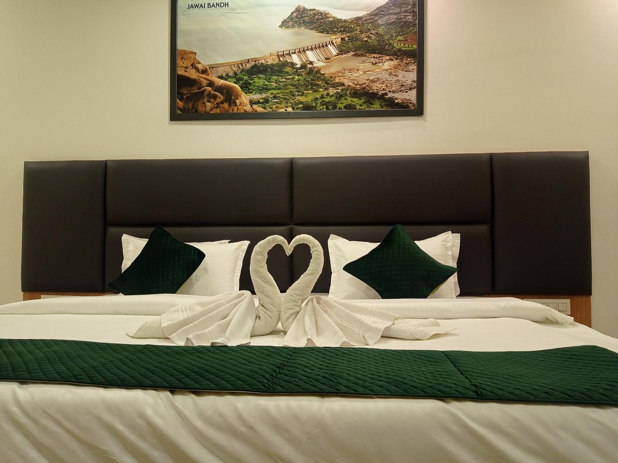 Sun Stone Hotel & Club - Jawai Sheoganj Luaran gambar